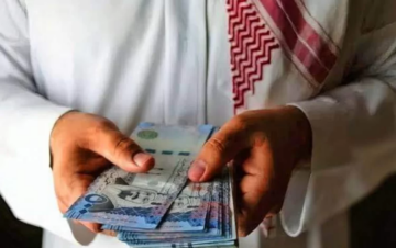 5000 ريال شهريًا.. مكافأة حكومية مميزة للعاملين في هذه الجهة