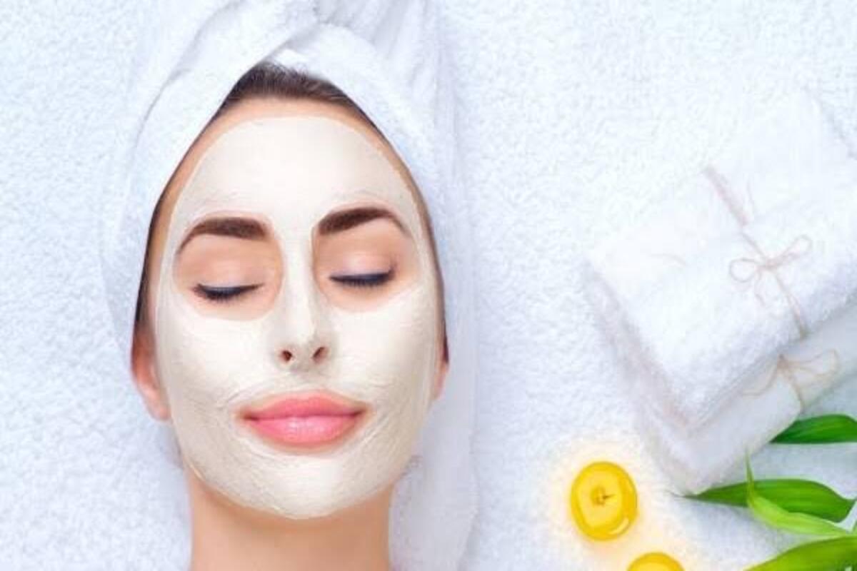 بأقل التكاليف … حضري 3 ماسكات طبيعية لبشرتك واحصلي على نعومة ونضارة وتفتيح