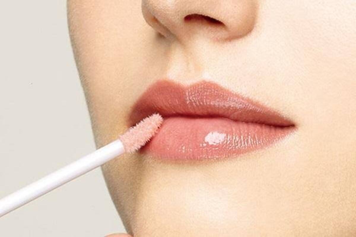 وفري فلوسك ... اصنعي ليب جلوس بمكونات آمنة من منزلك 5 وفري فلوسك … اصنعي ليب جلوس بمكونات آمنة من منزلك