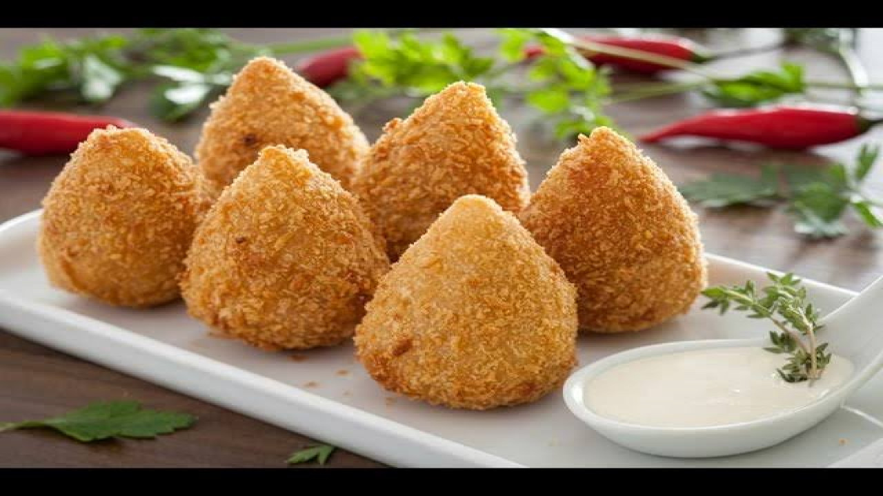 عيالك هيحبوها من أول مرة.. طريقة تحضير الكوشينا البرازيلية بأسهل وصفة وأقل مكونات!!