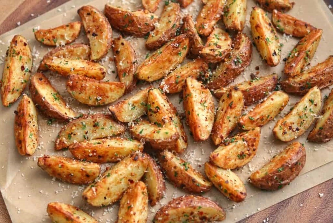 طريقة عمل البطاطس الصحية بطعم مميز وخطوات بسيطة 5 طريقة عمل البطاطس الصحية بطعم مميز وخطوات بسيطة
