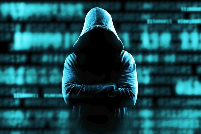 كلمات مرور وحسابات يسهل اختراقها… قسم مكافحة الجرائم الإلكترونية يحذر المستخدمين 