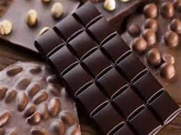 ما أضرار تناول الشوكولاتة قبل النوم؟