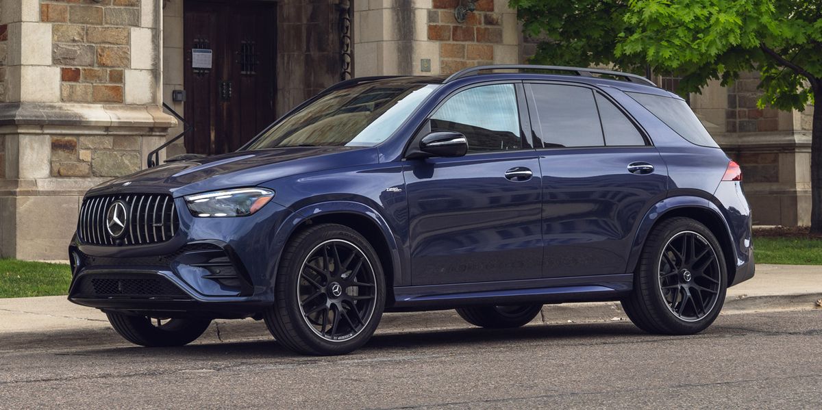 سيارة الكروس أوفر مرسيدس بنز جي أل إي Mercedes-Benz GLE بتصميمها الجديد 5 سيارة الكروس أوفر مرسيدس بنز جي أل إي Mercedes-Benz GLE بتصميمها الجديد
