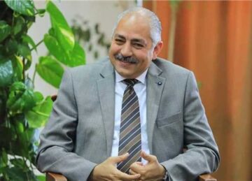 وفاة العامري فاروق نائب رئيس الأهلي بعد صراع مع المرض