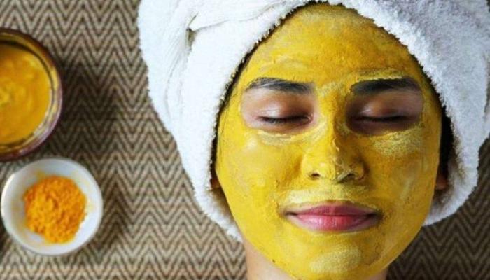 بشرتك هتبقي قشطة ومنورة بماسك الطحينة هيزيل السواد والاسمرار والتصبغات