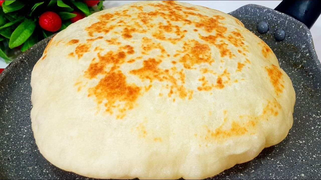 اتعلمي أسرع الوصفات .. عيش الطاسة بدون عجن ولا فرن في 10 دقائق 5 اتعلمي أسرع الوصفات .. عيش الطاسة بدون عجن ولا فرن في 10 دقائق
