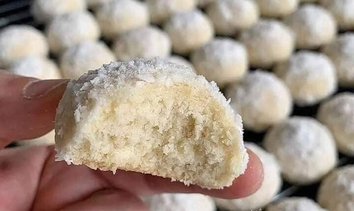 طعمه روعه الروعه.. بسكويت جوز الهند المقرمش الخطير بدون ماكينة للفطار هتعملية كل يوم من حلاوته 5 طعمه روعه الروعه.. بسكويت جوز الهند المقرمش الخطير بدون ماكينة للفطار هتعملية كل يوم من حلاوته