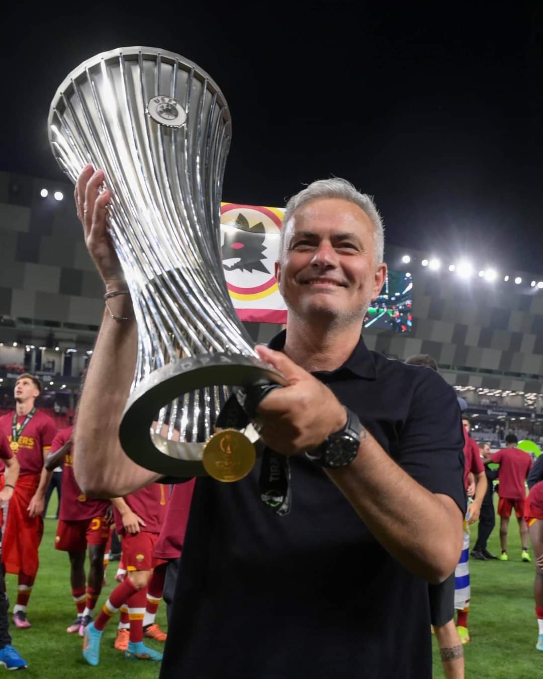تفاصيل اقالة جوزيه مورينيو من تدريب نادي روما 5 تفاصيل اقالة جوزيه مورينيو من تدريب نادي روما
