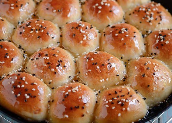 خلية النحل الهشة زي القطن.. أسرار نجاحها في خطوات هتطلع تحفة ومفيش أحلى منها والنتيجة هتبهرك!