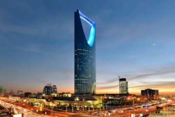 كم سعر تذكره دخول برج المملكه بالرياض للأشخاص البالغين؟