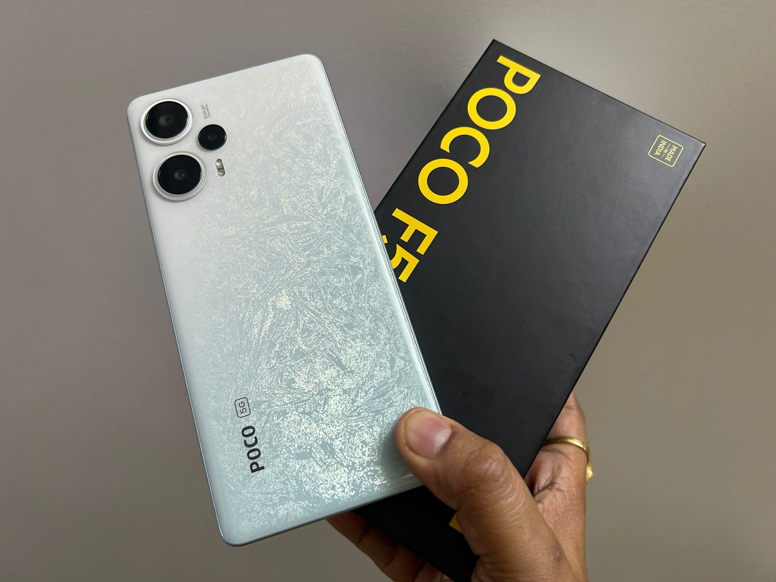 مواصفات هاتف Xiaomi Poco F5 وعيوبه 5 مواصفات هاتف Xiaomi Poco F5 وعيوبه