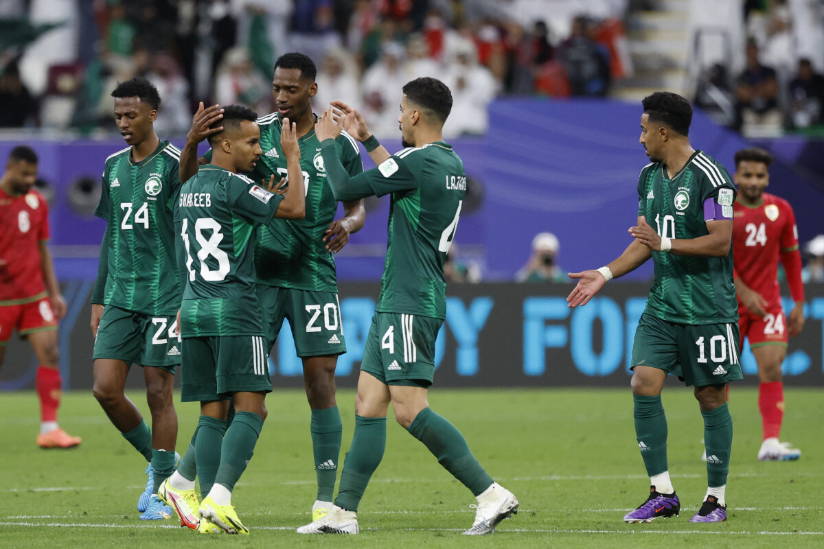 رينارد يستقر على بديل سالم الدوسري في مباراة السعودية وأستراليا.. التشكيل المتوقع للأخضر
