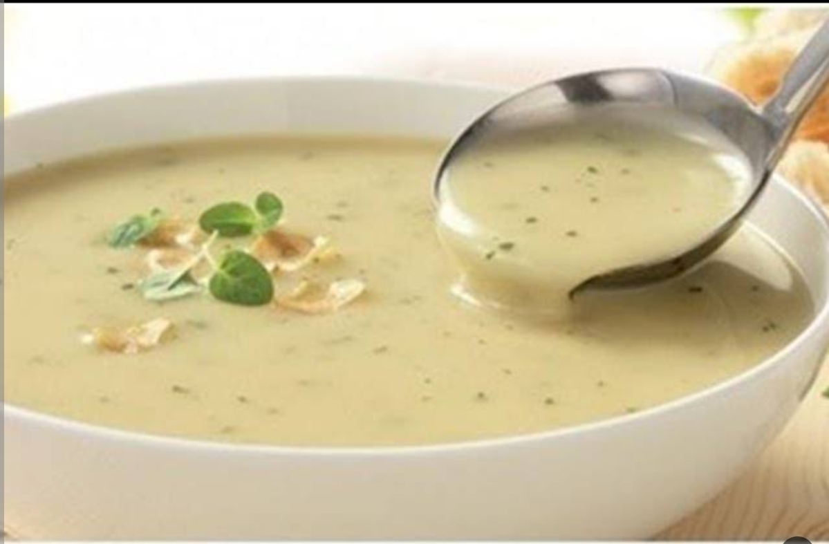 طريقة عمل شوربة الدجاج بالكريمة خطوة بخطوة 5 طريقة عمل شوربة الدجاج بالكريمة خطوة بخطوة