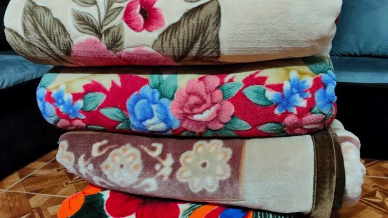 هتروح فلة.. طريقة ذكية لغسل البطاطين على الناشف من غير دعك كتير