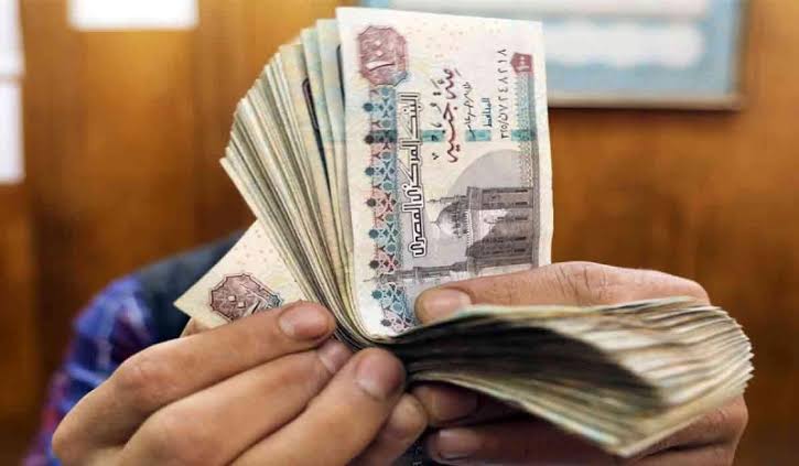 مفاجأة سارة للموظفين.. تبكير صرف مرتبات شهر يناير للعاملين في القطاع الحكومي وهذا هو موعد الزيادة الجديدة