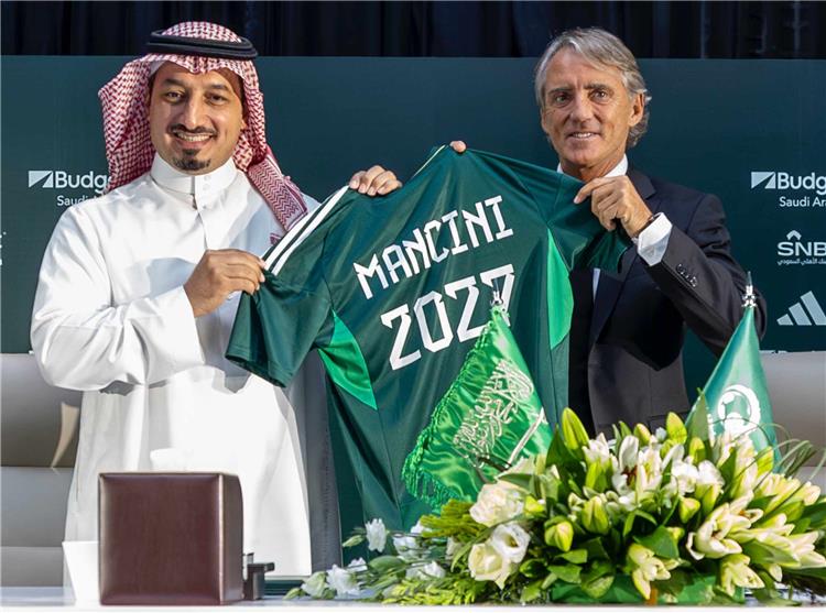 رغم بداية كأس أمم آسيا.. مانشيني يستبعد 3 لاعبين من صفوف المنتخب السعودي 5 رغم بداية كأس أمم آسيا.. مانشيني يستبعد 3 لاعبين من صفوف المنتخب السعودي