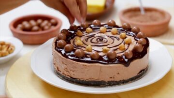 بكل سهولة فرحي أولادك واعملي تشيز كيك بالنوتيلا بطعم خرافي لا يقاوم بدون فرن في البيت بطريقة بسيطة