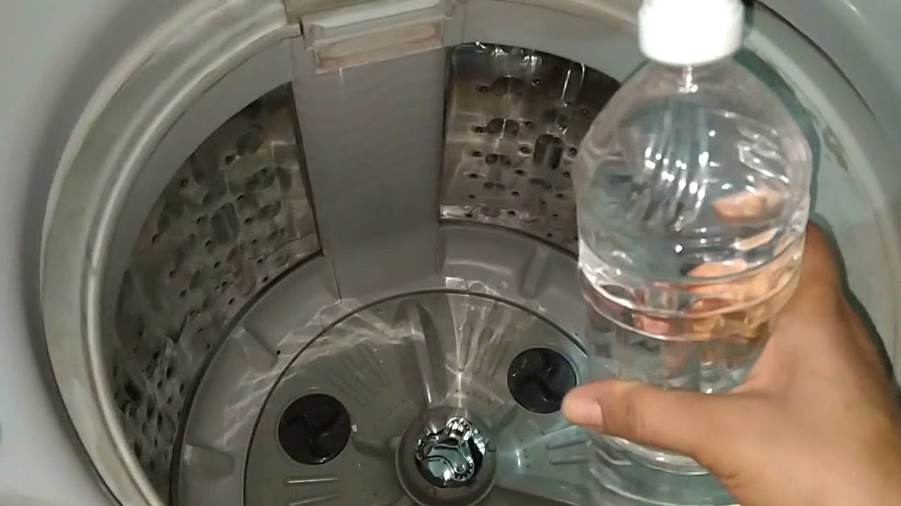 خلطة متخطرش على بالك لو وضعتيها في الغسالة الاتوماتيك هتزيل الرواسب والروائح الكريهة في دقائق