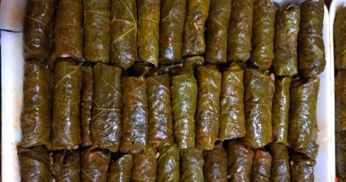 طريقة عمل محشي ورق العنب بكل أسراره وتكاته وبخطوات سهلة وبطعم لذيذ 5 طريقة عمل محشي ورق العنب بكل أسراره وتكاته وبخطوات سهلة وبطعم لذيذ