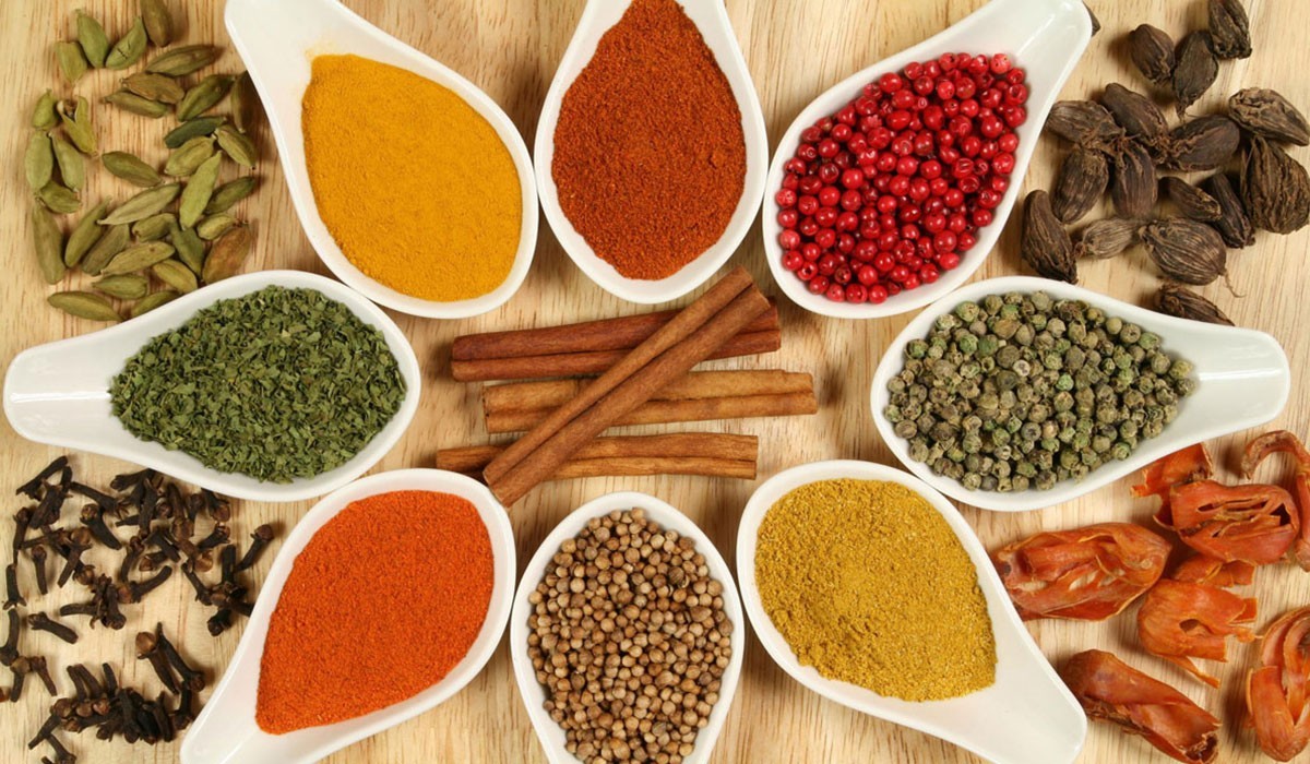 ما هي الأعشاب التي تساعد على تخسيس البطن ومشروبات حرق الدهون بسرعة ؟ 5 ما هي الأعشاب التي تساعد على تخسيس البطن ومشروبات حرق الدهون بسرعة ؟