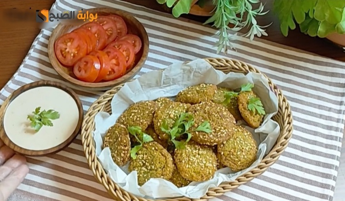 الطعمية الهشة بمذاق روعة أحلى من المطاعم وسر هشاشتها 5 الطعمية الهشة بمذاق روعة أحلى من المطاعم وسر هشاشتها