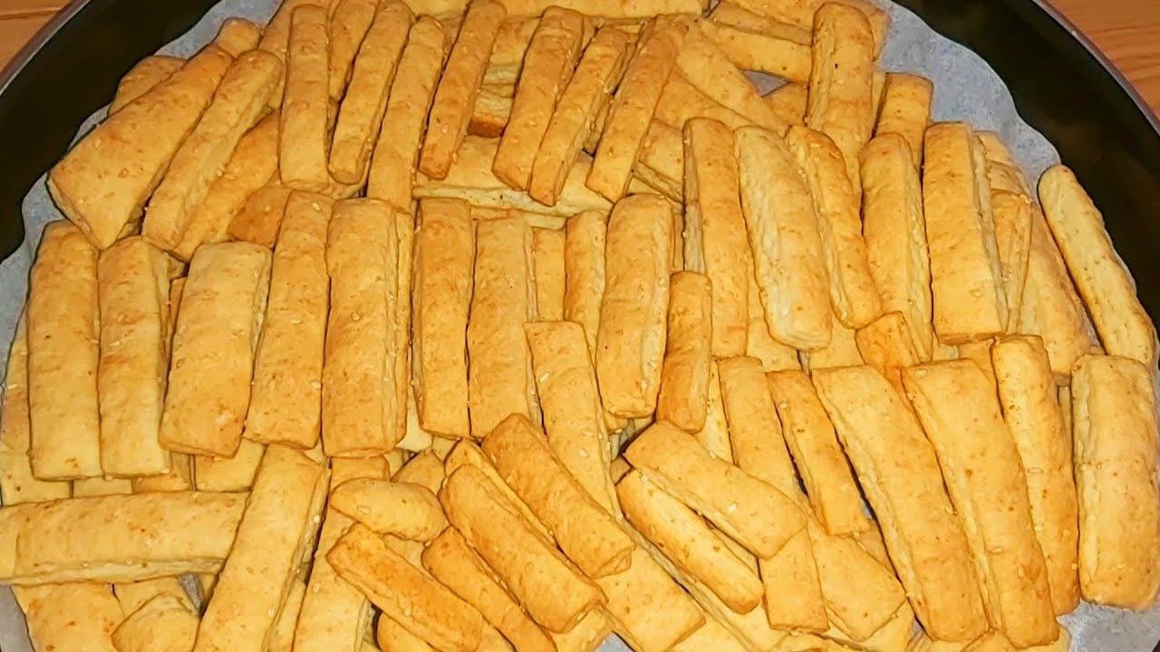 بكيلو دقيق هتملي بيتك خير..أعملي القراقيش الساده المقرمشه بالطريقه دي هتنبهري بالنتيجة اوعدك بعدكده هتكوني استاذه فيها 5 بكيلو دقيق هتملي بيتك خير..أعملي القراقيش الساده المقرمشه بالطريقه دي هتنبهري بالنتيجة اوعدك بعدكده هتكوني استاذه فيها