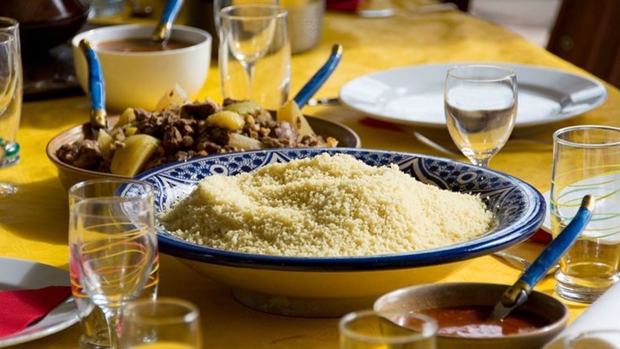 الكسكسي في غمضة عين من غير منخل ولا غربال هتنجزيه وتحضريه بوصفة سريعة يا ست الكل 5 الكسكسي في غمضة عين من غير منخل ولا غربال هتنجزيه وتحضريه بوصفة سريعة يا ست الكل