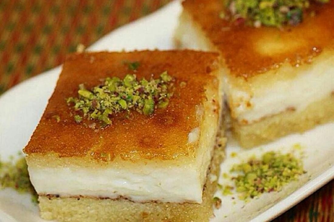 طريقة عمل البسبوسة بالقشطة مرملة وكريمية وأحلى من الجاهزة