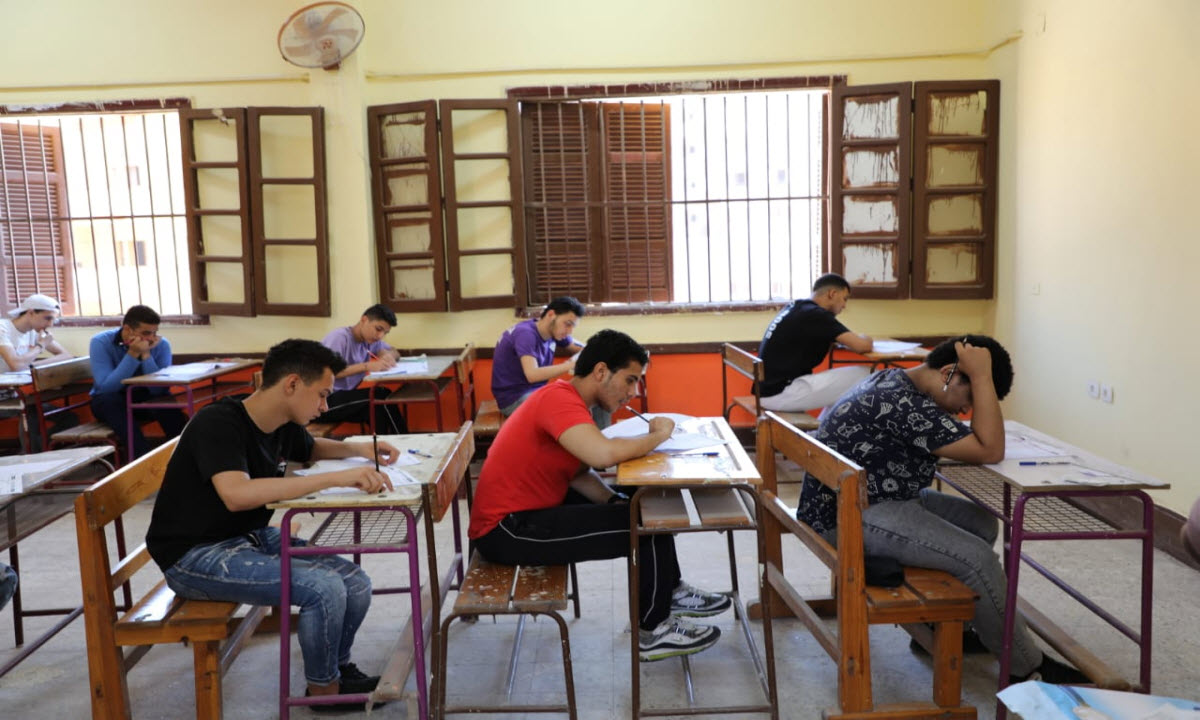 30% من الأسئلة لهؤلاء الطلاب.. التعليم تكشف تفاصيل هامة بشأن امتحانات الثانوية العامة 5 30% من الأسئلة لهؤلاء الطلاب.. التعليم تكشف تفاصيل هامة بشأن امتحانات الثانوية العامة