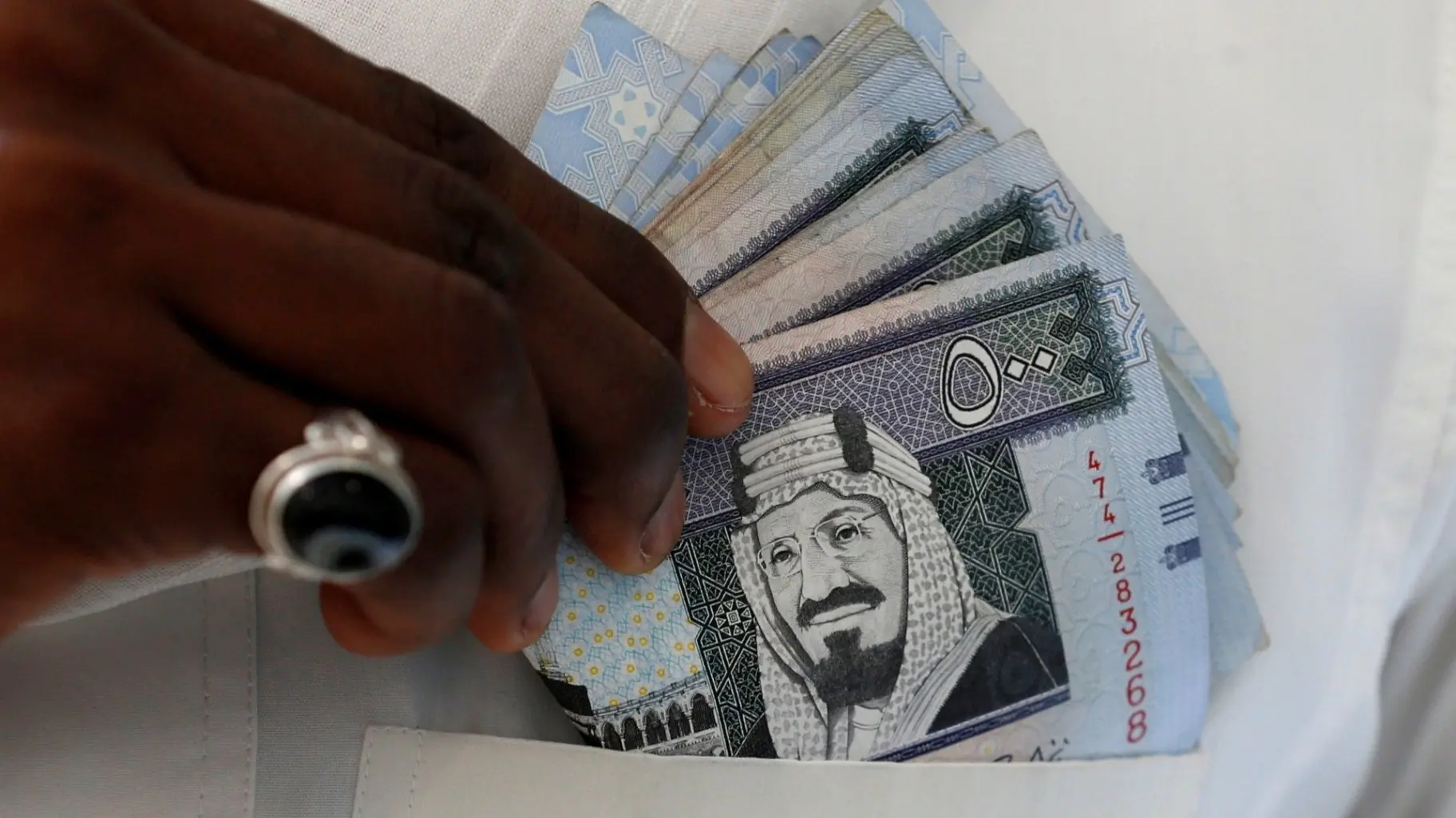 سعر الريال السعودي مقابل الجنيه المصري اليوم الثلاثاء 30/1/2024 في نهاية تعاملات البنوك العاملة المصرية 5 سعر الريال السعودي مقابل الجنيه المصري اليوم الثلاثاء 30/1/2024 في نهاية تعاملات البنوك العاملة المصرية