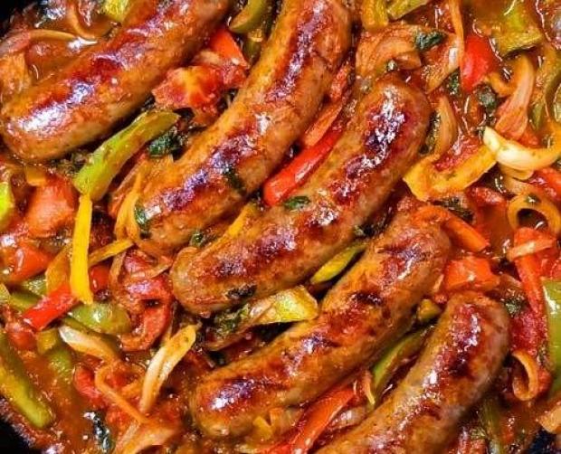 سجق بالطعم اللي نفسك فيه.. طريقة جديدة ومميزة هتبهري بيها كل اللي هيدوقه 5 سجق بالطعم اللي نفسك فيه.. طريقة جديدة ومميزة هتبهري بيها كل اللي هيدوقه