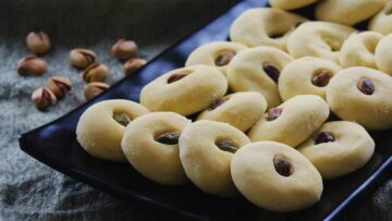 “طعمها يذوب في الفم” طريقة عمل الغريبة الناعمة بمكونات سهلة وخطوات بسيطة وأحلي من الجاهز