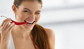 تعرف على ما يحدث لجسمك عندما تتناول الفلفل الحار