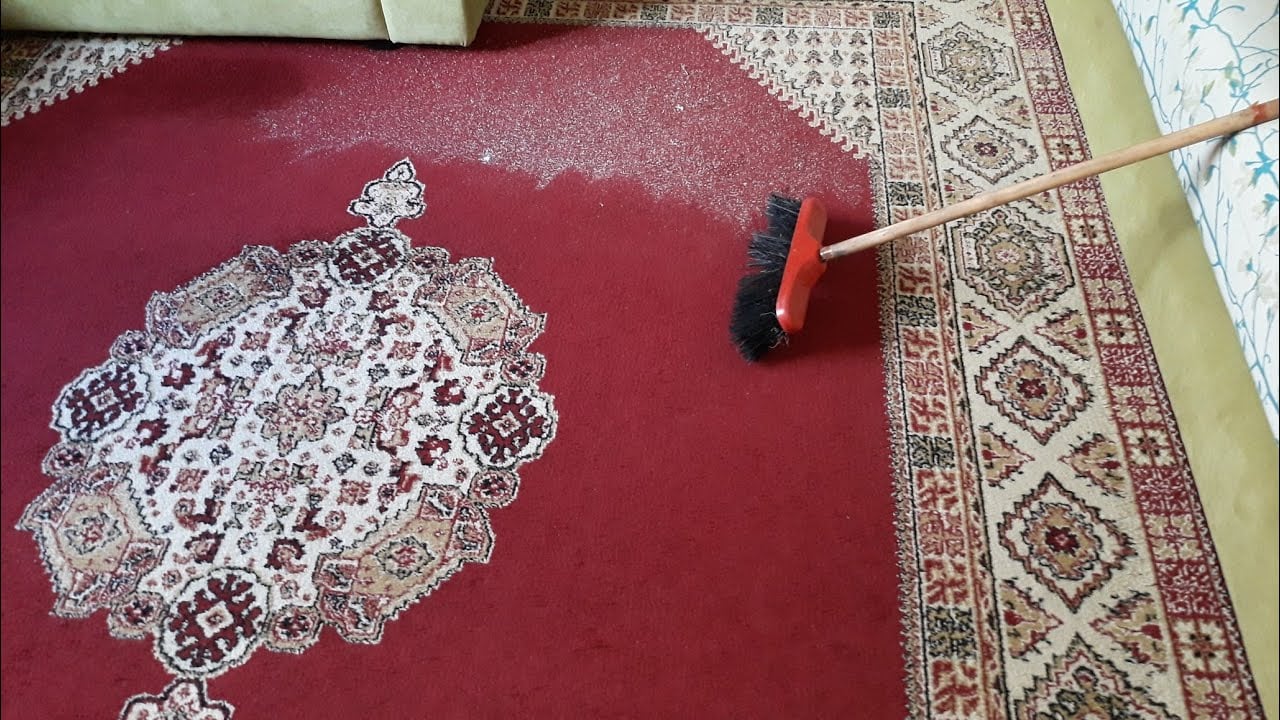 كملي شياكة بيتك.. كيفية تنظيف السجاد في مكانه بدون ماء أو غسيل اجعليه متألق دومًا 5 كملي شياكة بيتك.. كيفية تنظيف السجاد في مكانه بدون ماء أو غسيل اجعليه متألق دومًا