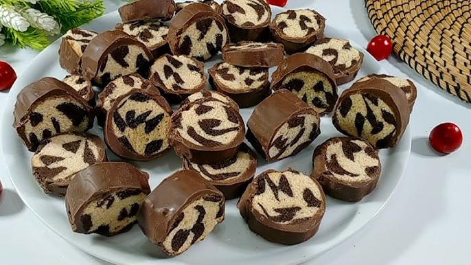 كيك التايجر بالبسكويت.. أحلى تحلية هتعمليها في 10 دقائق بس.. بخطوات بسيطة وهيطلع زي المحلات!