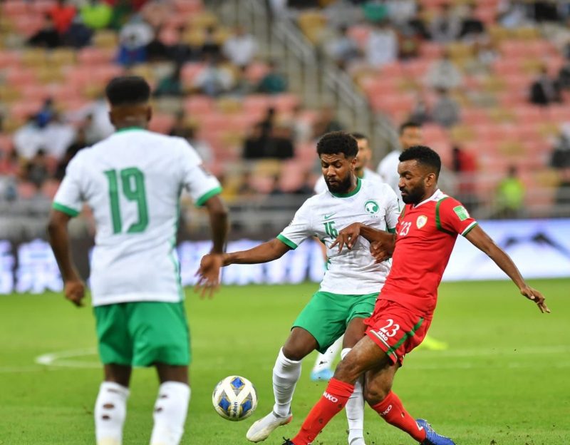 جميع القنوات الناقلة لمباراة السعودية وعمان اليوم في كأس آسيا 2024