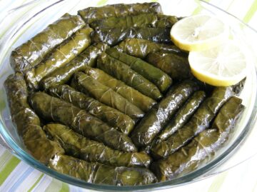 طريقة عمل محشي ورق العنب بالخلطة الاصليه بخطوات سريعه