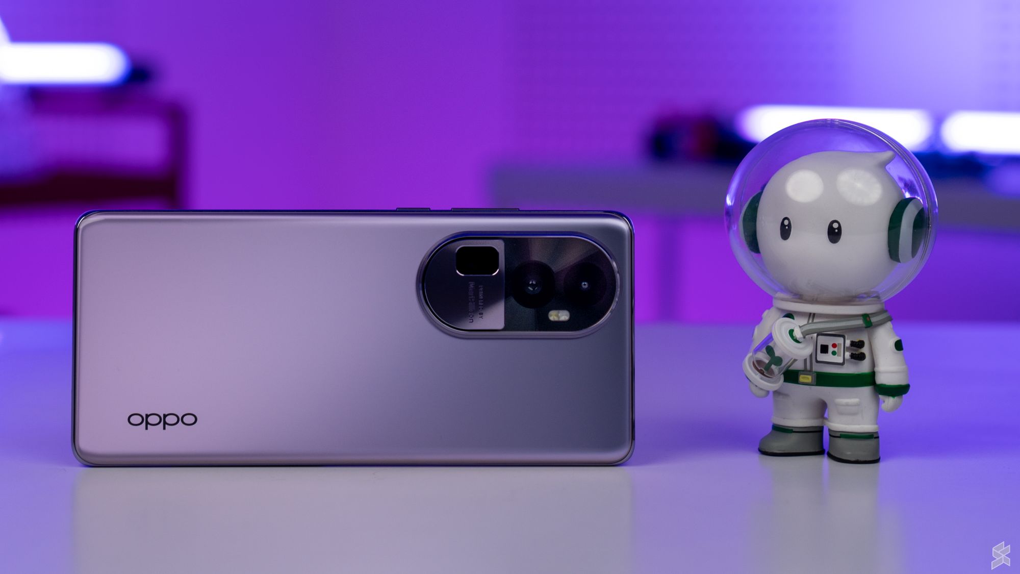 تعرف على عيوب ومميزات هاتف Oppo Reno 10 Pro Plus 5G ومعرفة أسعاره داخل السعودية والإمارات ومصر 5 تعرف على عيوب ومميزات هاتف Oppo Reno 10 Pro Plus 5G ومعرفة أسعاره داخل السعودية والإمارات ومصر