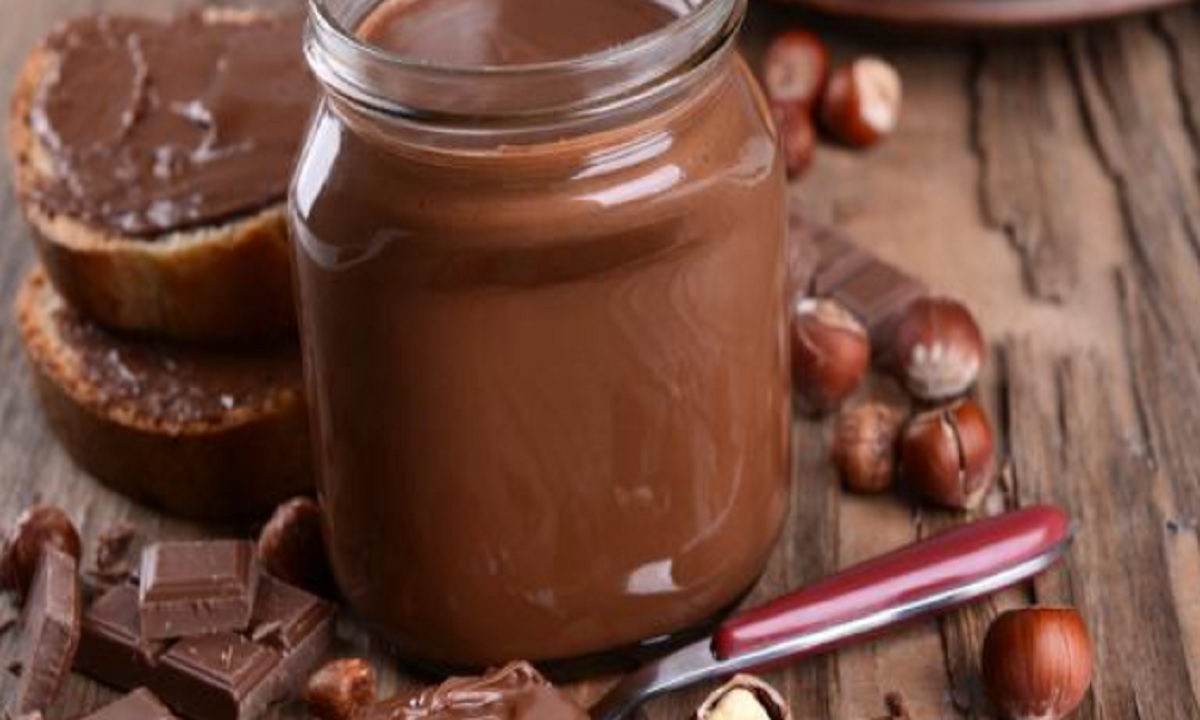 زي المحلات.. طريقة عمل النوتيلا بطعم رائع بمكونات منزلية بسيطة 5 زي المحلات.. طريقة عمل النوتيلا بطعم رائع بمكونات منزلية بسيطة