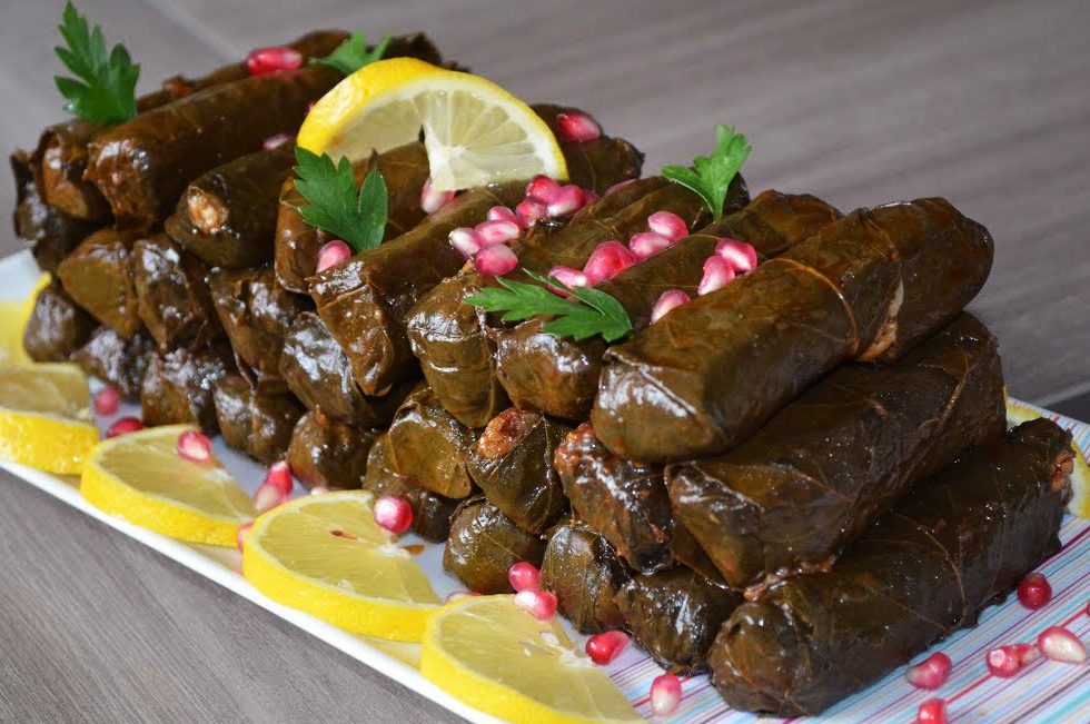 طريقة تحضير محشي ورق العنب بدبس الرومان