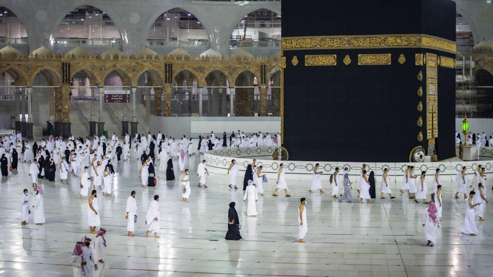 كيفية استخراج تصريح زيارة الروضة الشريفة لعام 1445 5 كيفية استخراج تصريح زيارة الروضة الشريفة لعام 1445