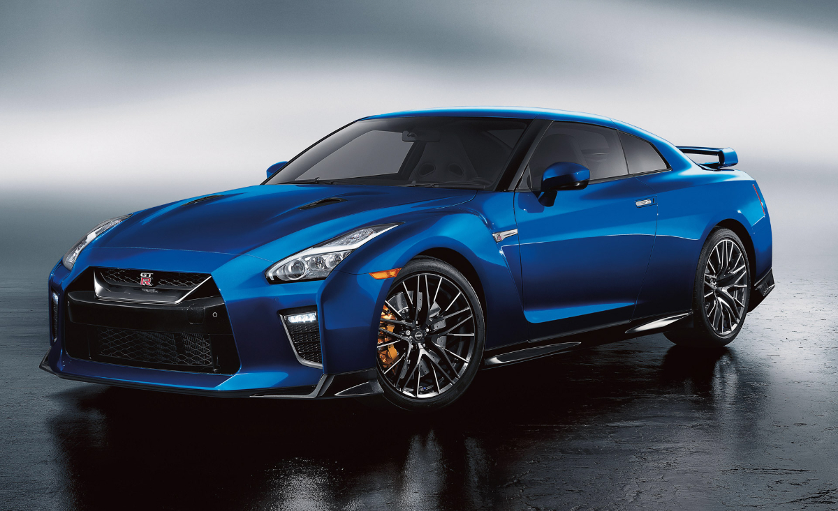 بسرعتها الخرافية شاهد سيارة نيسان GTR 2023.. المواصفات ومميزات السيارة