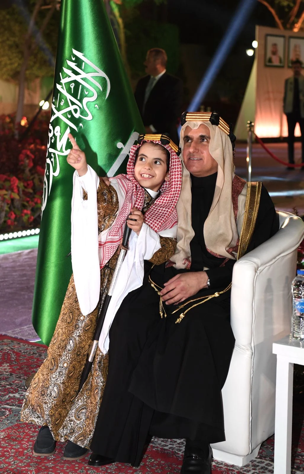 تصل لـ 4 أيام.. مدة إجازة اليوم الوطني 94 للقطاع الخاص والحكومي والطلاب 2024 5 تصل لـ 4 أيام.. مدة إجازة اليوم الوطني 94 للقطاع الخاص والحكومي والطلاب 2024