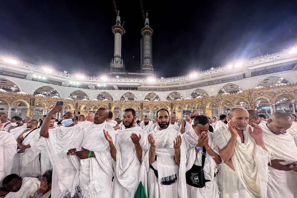"للحجاج بداخل المملكة السعودية" .. تعرف على باقات الحج وما هي شروط التقديم لحج 1445 5 “للحجاج بداخل المملكة السعودية” .. تعرف على باقات الحج وما هي شروط التقديم لحج 1445