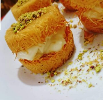 هو ده الحلو فرحي أسرتك في رمضان… واعملي كب كيك الكنافة بحشوة الجبنة الكيري!!!