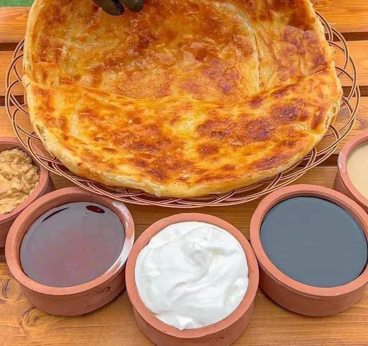 الفطير المشلتت بالجلاش مورق وهش وصفة سهلة وسريعة في دقائق 5 الفطير المشلتت بالجلاش مورق وهش وصفة سهلة وسريعة في دقائق