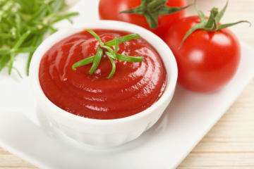 طريقة عمل الكاتشب في البيت على أصوله بمكونات وقوام مظبوط زي الجاهز وتحدي