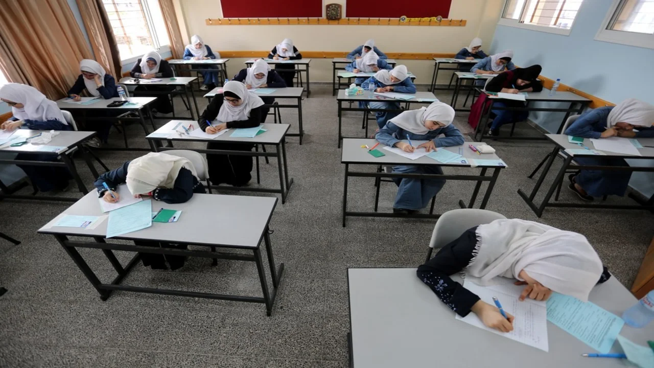 قبل العيد وبعده.. جدول امتحانات الثانوية العامة حسب قرارات وزير التعليم الأخيرة 5 قبل العيد وبعده.. جدول امتحانات الثانوية العامة حسب قرارات وزير التعليم الأخيرة