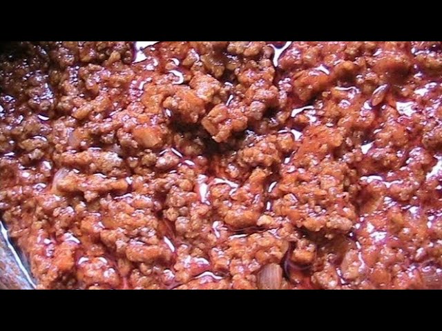 حضريه حالا.. طريقة عمل عصاج اللحم المفروم في المنزل بطعم مميز 